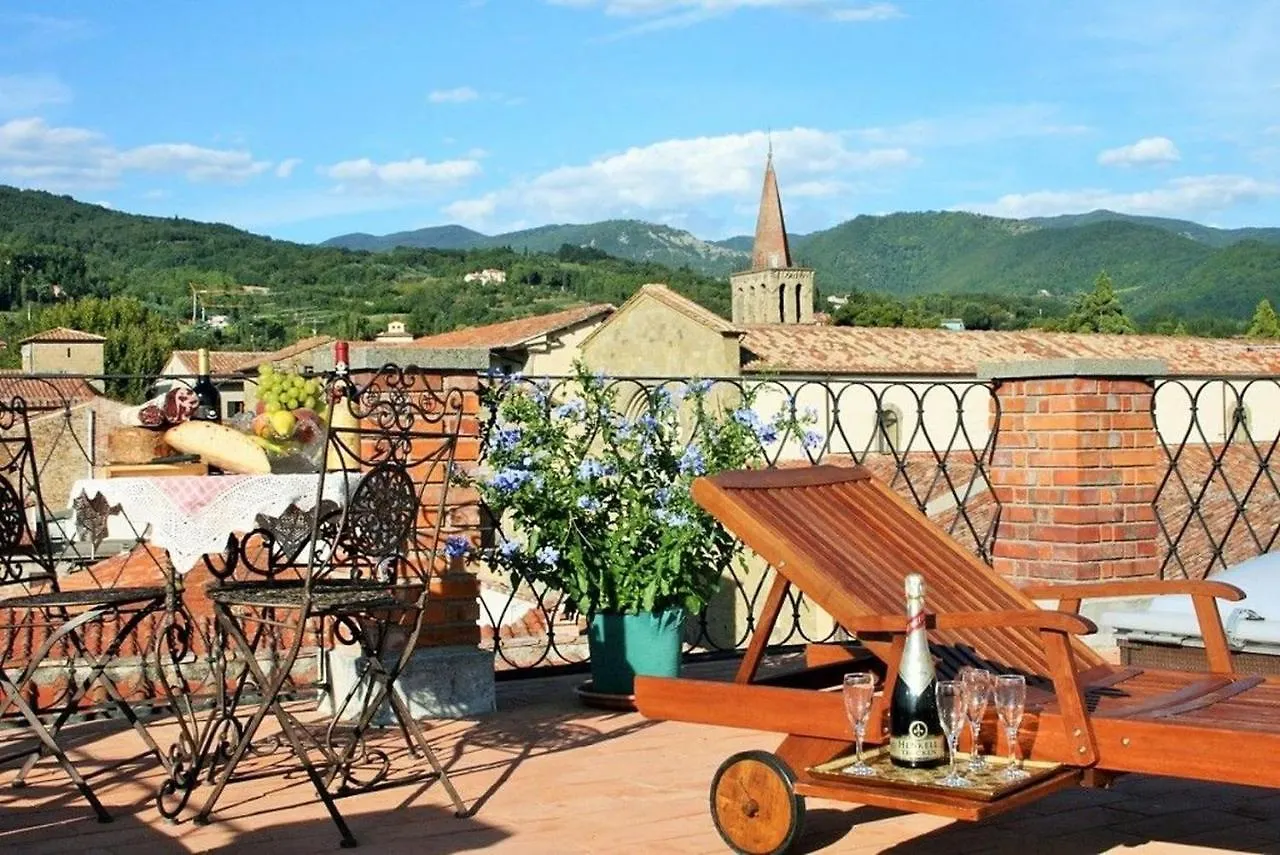 Torre Medioevale D'Uguccione Villa Sansepolcro